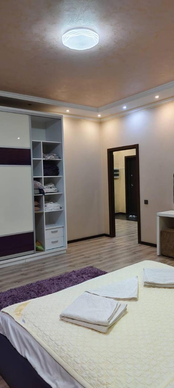 Nurly Tau 2Room Apartments Almaty Exterior foto