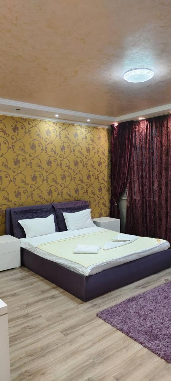 Nurly Tau 2Room Apartments Almaty Exterior foto